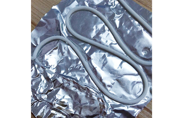 硅膠線粘鋁泊用什么膠水好？